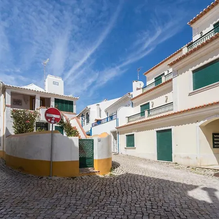 Apartment Feels Like Central Flats *