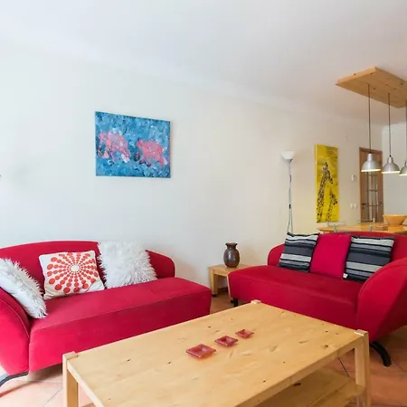 Apartment Feels Like Central Flats