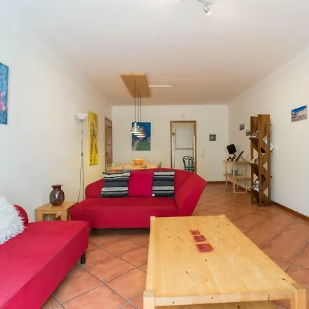 Apartment Feels Like Central Flats