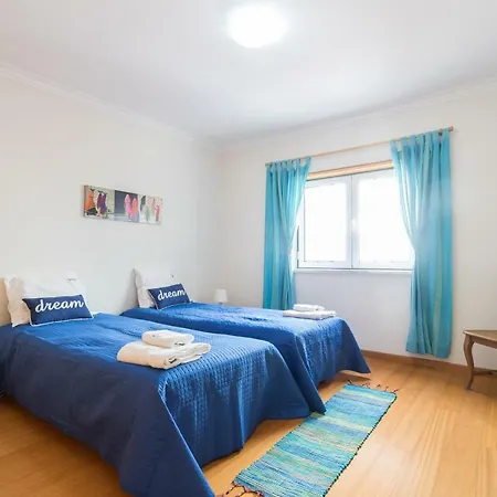 Apartment Feels Like Central Flats